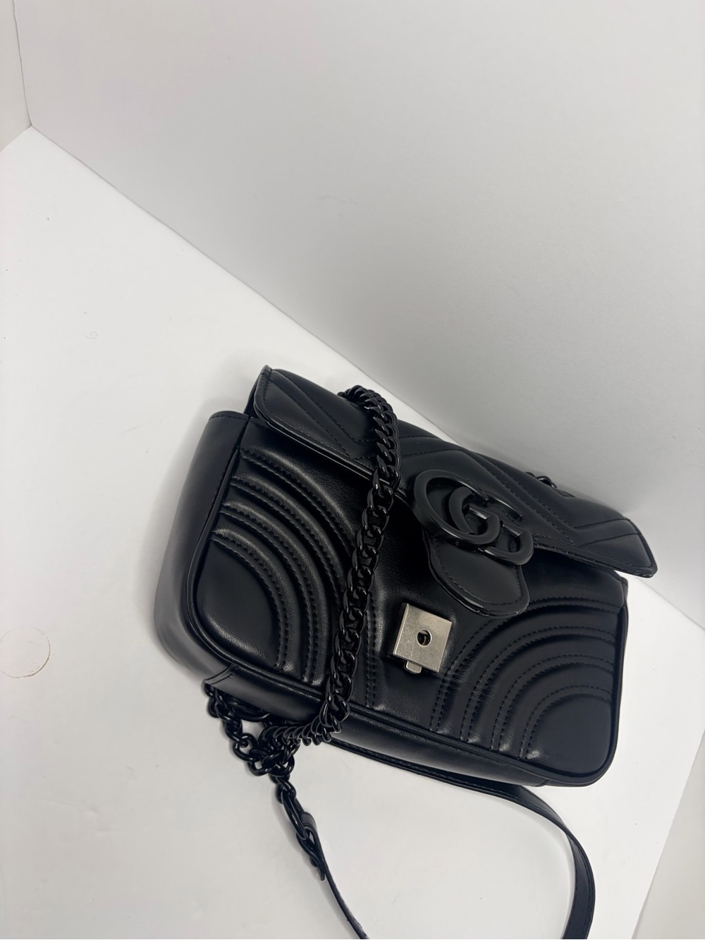 Gucci Black Matelassé GG Small Shoulder Bag - Picture 8 of 11